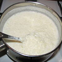 Ryż na mleku  z cynamonem i masłem