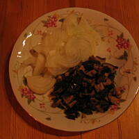 Ananasow piersi kurczaka z grzybami shitake