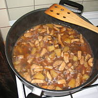 Ananasow piersi kurczaka z grzybami shitake