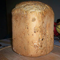 Chleb pszenno-żytni z maszyny