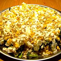 Brokuły z fetą i kukurydzą