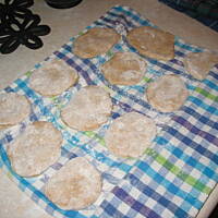 Pszenne i zdrowe bułeczki domowe