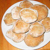 Pszenne i zdrowe bułeczki domowe