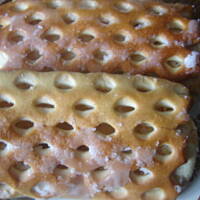 Dziurawe drożdżówki nadziewane