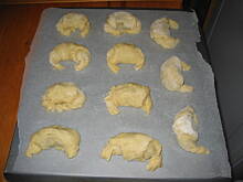 Fot. arabis, Drożdżowe rogaliki z nadzieniem orzechowym