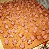 Bigos z małymi kuleczkami