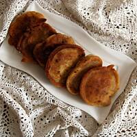 Racuchy z kawałkami czekolady i rodzynkami