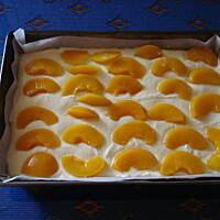 Sernik z brzoskwiniami ulubiony