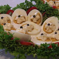 Jaja faszerowane jarzynami - Madzika