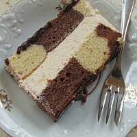 Szachownica z kremem budyniowym