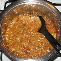 Orzeszki w miodzie i sezamie do chrupania