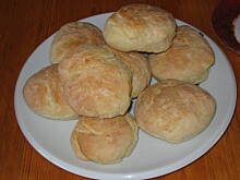 Fot. arabis, Pszenne bułki zapiekane z serem