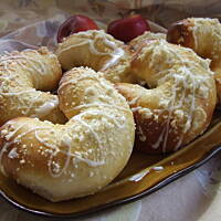 Rogale jabłkiem nadziewane