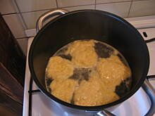 Fot. arabis, Drożdżowe kluski kładzione z serem