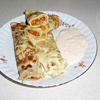 Naleśniki z sosem bolońskim