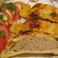 Rolada mięsna w cieście francuskim Różyczki