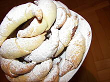 Fot. pulsilla, Rogaliki drożdżowe z powidłami