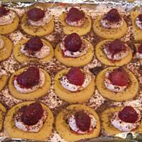 Ciacho truskawkowe wg Różyczki bez pieczenia