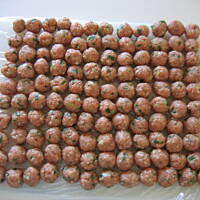 Mięsne groszki w sosie śmietanowo - cebulkowym