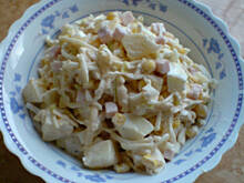 Fot. bewerja, żółta sałatka warstwowa