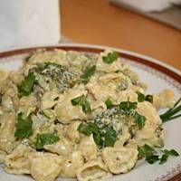 pasta z kurczakiem i brokułem