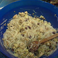 Super sałatka zbiałym makaronem