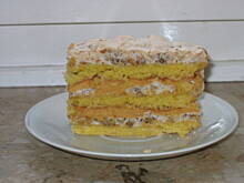 Fot. basilek, Mazurek orzechowy przekładany