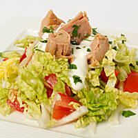 Sałatka z tuńczyka z jogurtem