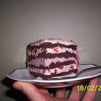 pyszniutki torcik truskawkowy