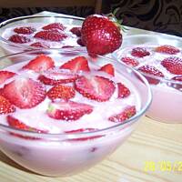 Deser ekstra truskawkowy