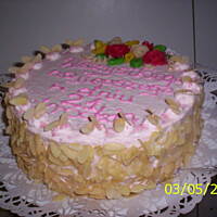 pyszniutki torcik truskawkowy