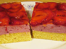 Fot. niebieska-różyczka, Ciasto truskawkowo-jagodowe ucierane Różyczki