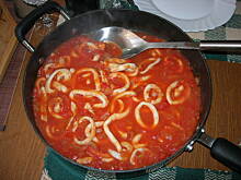 Fot. wojasia, wykwintne acz proste danie z kalmarów