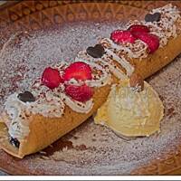 Lodowe naleśniki truskawkowe