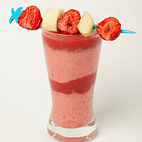 Lodowy koktajl truskawkowy