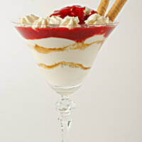 Jogurtowy deser truskawkowy