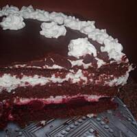 Wyśmienity tort wiśniowy