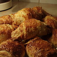 Pyszne rogaliki półfrancuskie-drożdżowe