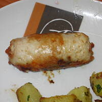 Filet z kurczaka z suszonymi pomidorami i rozmaryn