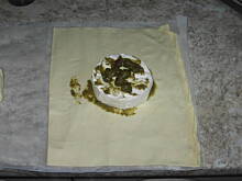 Fot. Kluko, Camembert zapiekany w cieście francuskim