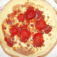 Naleśniki z serem i truskawkami