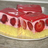 Rajskie mleczko z truskawkami