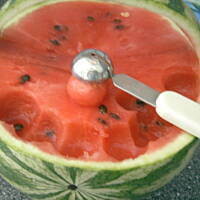 Owocowy kosz obfitosci - z arbuza