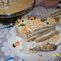 TORT  z masą orzechową