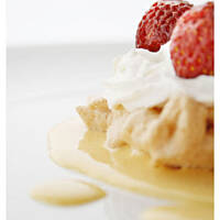 Truskawowe tartaletki  bezowe