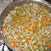 Gulasz z żołądków drobiowych Bardzo dobry