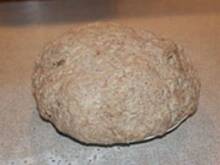 Fot. Kasia Król, Tradycyjny ciemny żytni chleb z dodatkami lub bez