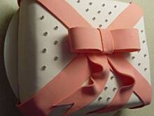 Fot. Dorotaxx, Tort Prezent