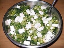 Fot. ola mg, Brokułowa sałatka z fetą
