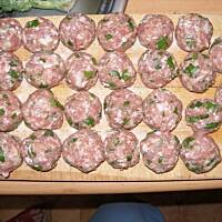 Kotleciki w sosie brokułowym